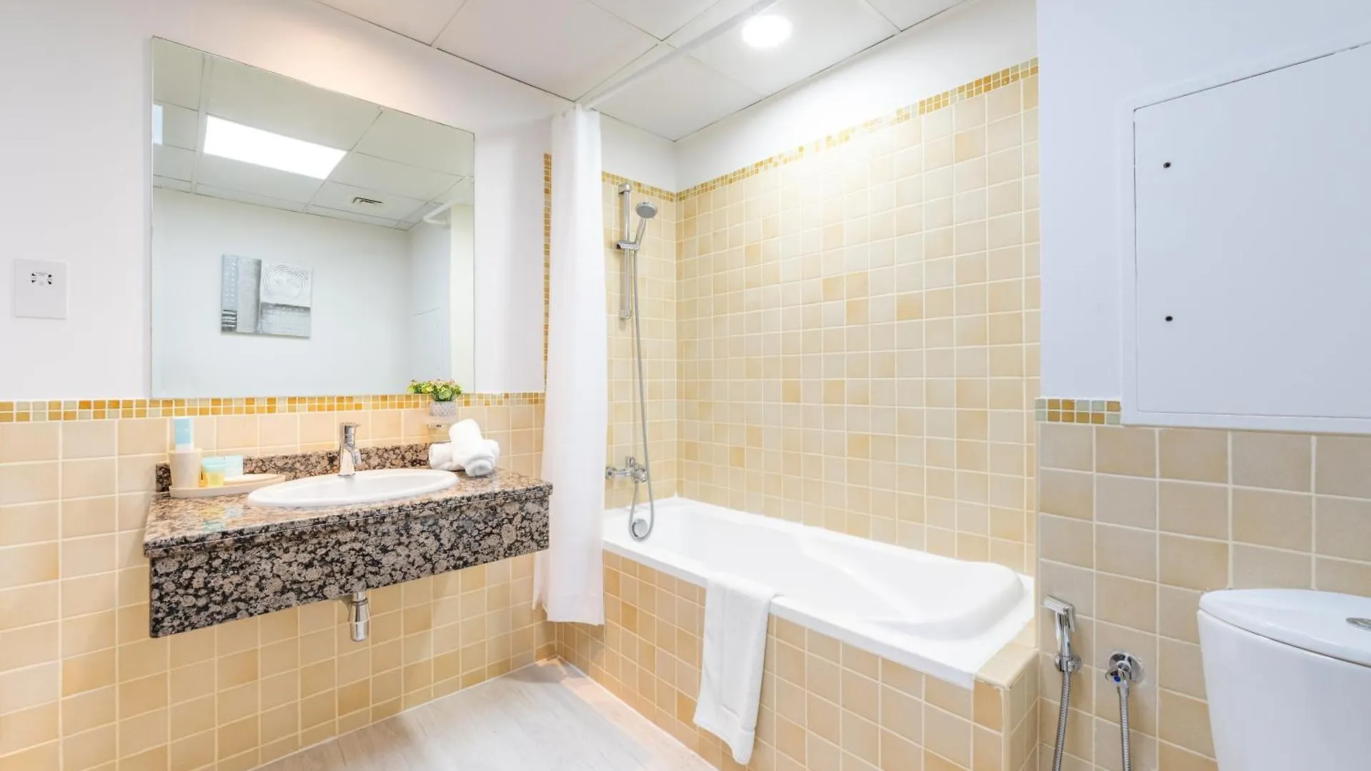 Shams 1 Vireo Apartment Dubai United Arab Emirates